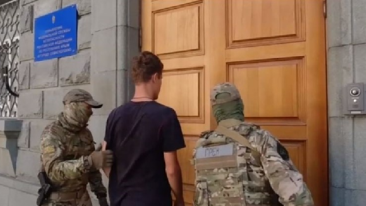 The ARC National Police have opened a case against the occupying security forces, who detained a Ukrainian for allegedly public extremist appeals in Crimea | Update